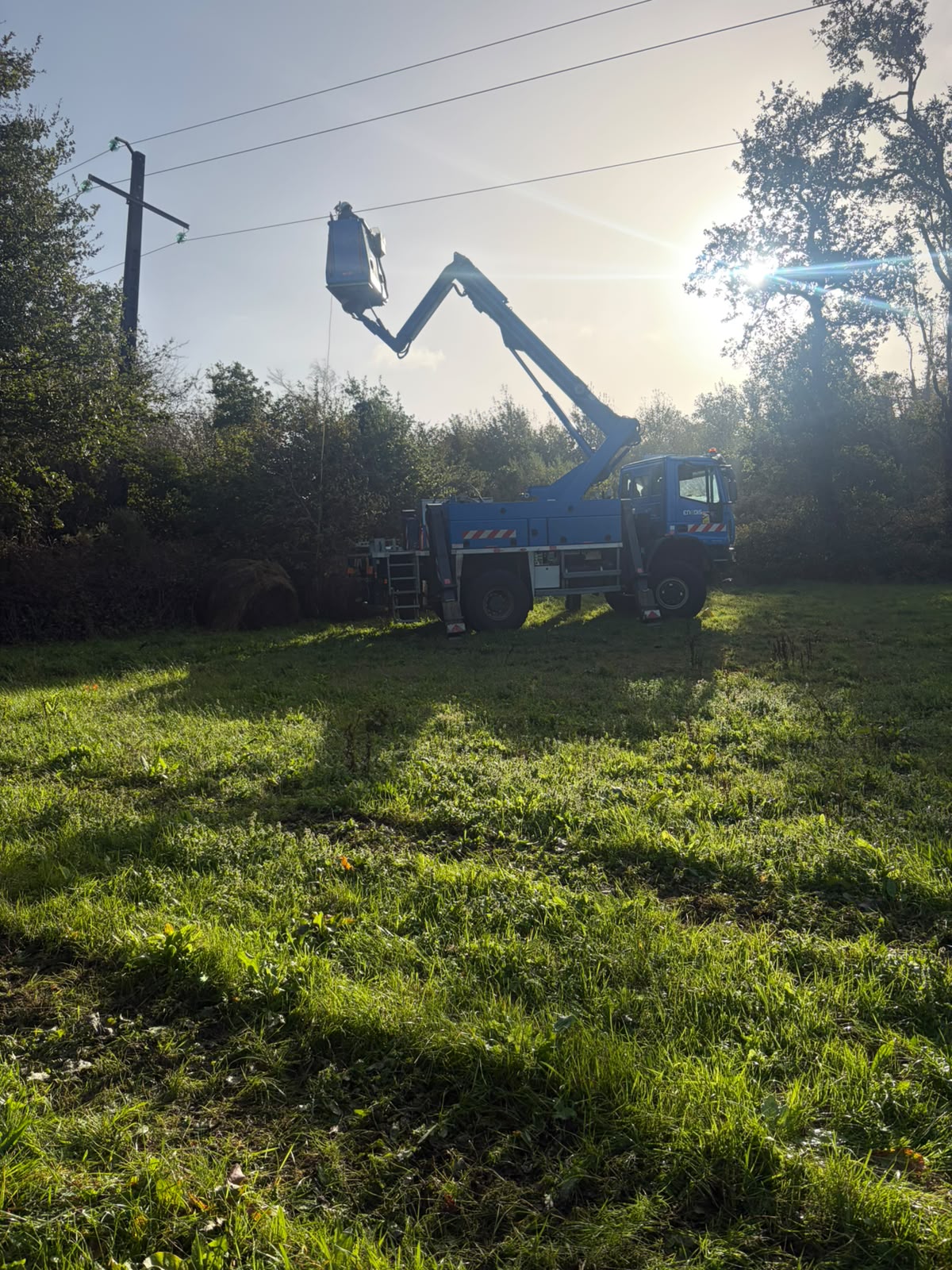 nacelle poids lourd intervention sous les lignes autour de Quimper